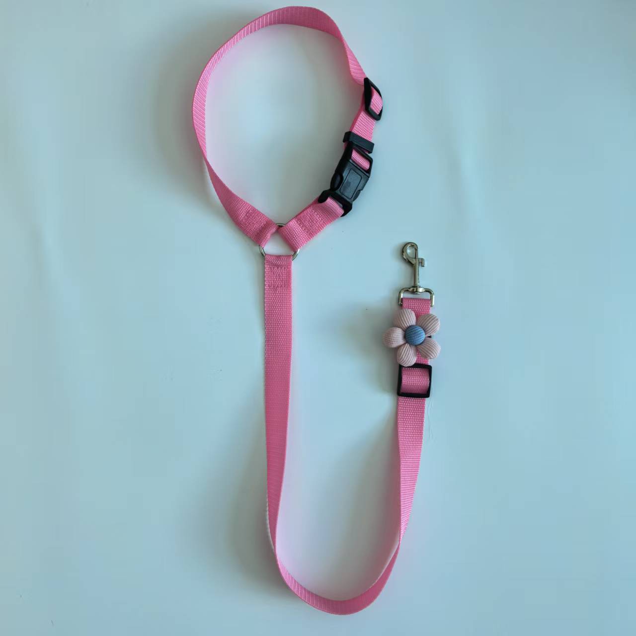 Retractable Pet Safety Leash with Car Attachment